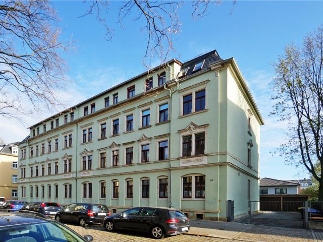 Trachenberge: Singlewohnung mit Wanne