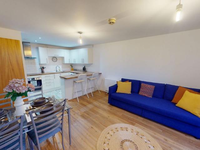 Tradewind Square, Liverpool L1, 2 bed flat to rent, £1,225 pcm | PrimeLocation