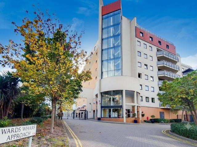 Tradewinds, London E16, 2 bed flat to rent, £1,999 pcm | PrimeLocation