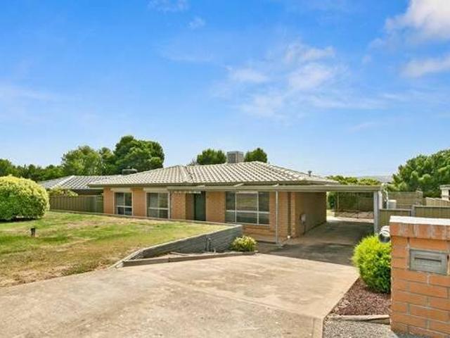 Traditional Home in Reynella