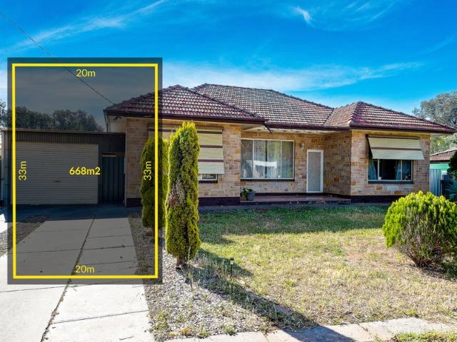 Traditional Solid Brick Home on 668m2 Allotment!