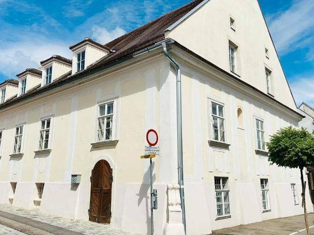 Traditionelle WEINRESIDENZ Wohnen, Innenhof, Zentrum & Ruhe
