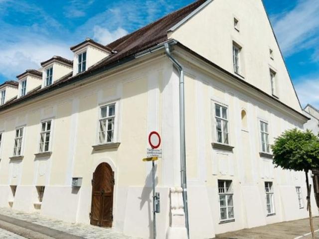 Historisches Bürgerhaus in Retz Wohnen, Innenhof, Zentrum & Ruhe