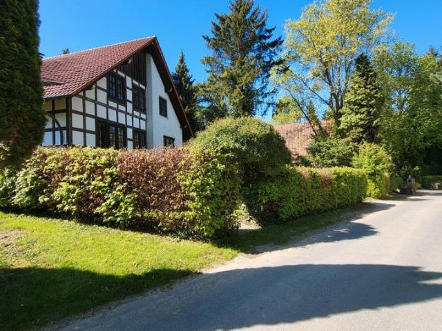 Traditionelles Mehrfamilienhaus in Bad Holzhausen