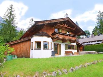 PREISREDUKTION! Traditioneller Tiroler Holzhaus Charme mit Panoramablick