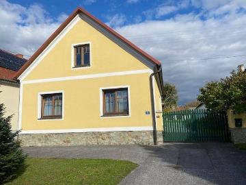 Haus kaufen in Moschendorf - Parkplatz