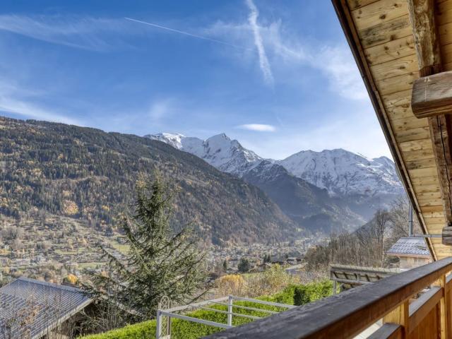 Traditionnelle ferme de montagne avec vue sur le Mont Blanc 300m² Saint Gervais les Bains