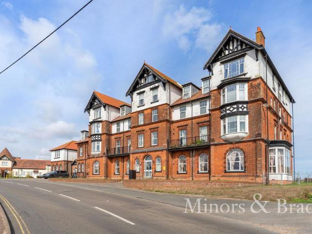 Trafalgar Court, Cromer Road 4 bed semi detached house to rent £1,100 pcm £254 pw