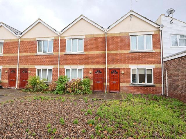 Trafalgar Court, Trafalgar Street, Gillingham ME7, 1 bed maisonette to rent, £1,050 pcm | PrimeLocation