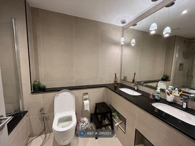Trafalgar House, Leeds LS1, 2 bed flat to rent, £1,750 pcm | PrimeLocation