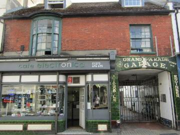 Trafalgar Mews, Brighton BN1, 4 bed property to rent, £2,700 pcm | PrimeLocation