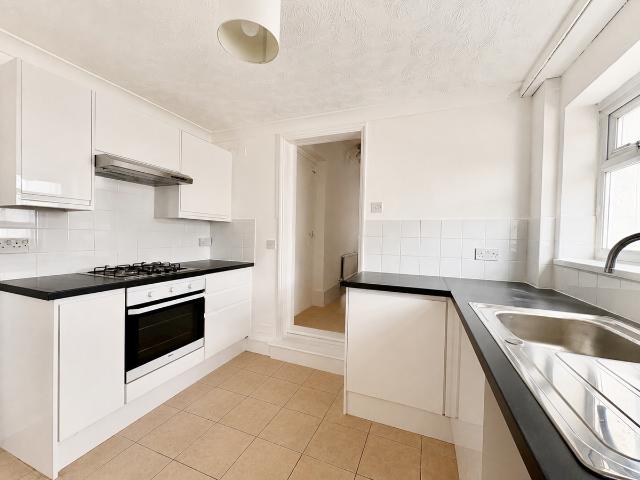 Trafalgar Street, Gillingham ME7, 1 bed flat to rent, £1,050 pcm | PrimeLocation