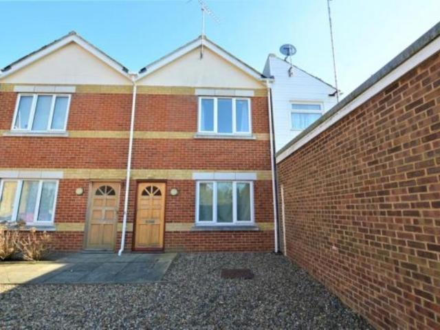 Trafalgar Street, Kent ME7 1 bed flat to rent £1,000 pcm £231 pw