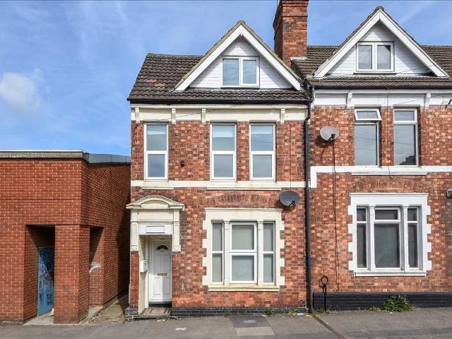 Trafalgar Road, Kettering NN16, 2 bed flat to rent, £900 pcm | PrimeLocation