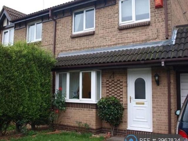 Trafford Gardens, Nottingham, NG8 3 bed semi detached house to rent £1,200 pcm £277 pw