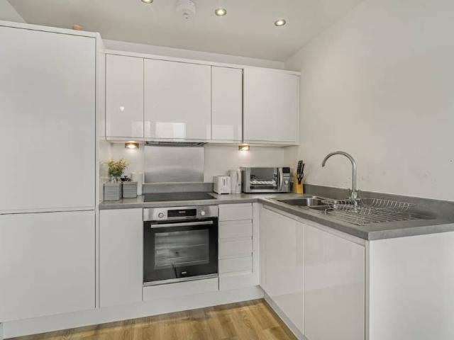 Trafford, M16 0PJ, United Kingdom | 1 bed apartment for rent #165614113 | Rentberry