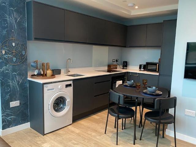 Trafford, M16 0YH, United Kingdom | 1 bed apartment for rent #170855944 | Rentberry