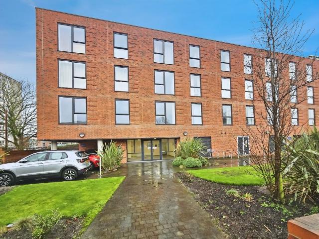 Trafford Street, Chester, Cheshire CH1, 2 bed flat to rent, £1,000 pcm | PrimeLocation