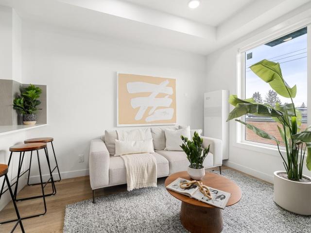 Trail Apartments Unit 402: Mountain View! 2 Bed / 1 Bath Apartment for Rent