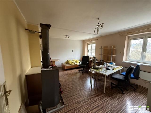 Traismauer günstige Kleinwohnung im 1. Obergeschoß