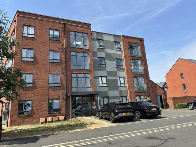 Trajectus Way, Keynsham, Bristol BS31, 2 bed flat to rent, £1,350 pcm | PrimeLocation