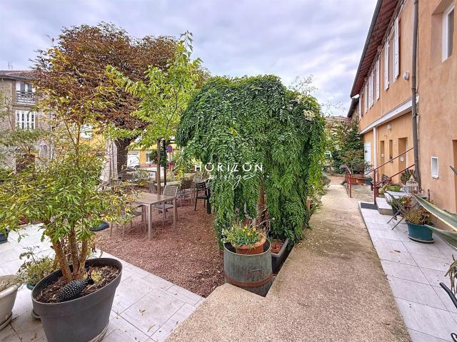 Tramayes: Murs Et Cession De Fonds, ensemble immobilier git. 400m² Tramayes
