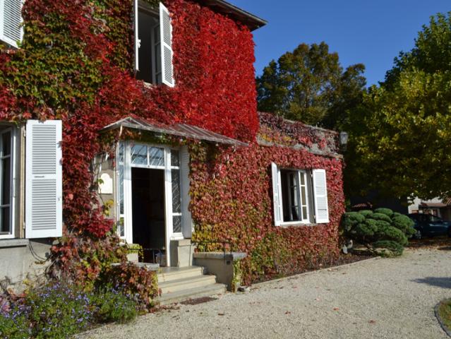 TRAMOLE, maison bourgeoise de 267 M2 et terrain de 2500m2