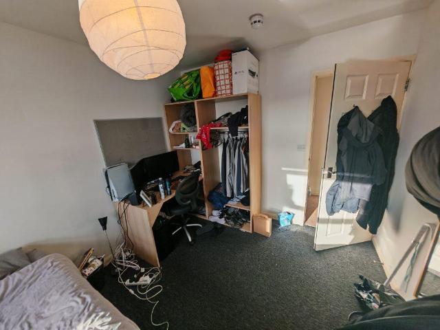 Tramshed Gloucester Road, Bristol BS7 6 bed flat to rent £3,950 pcm £912 pw