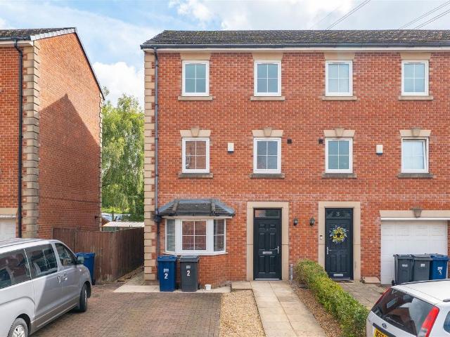 Tramway Lane, Bamber Bridge, Preston PR5, 5 bed town house to rent, £1,250 pcm | PrimeLocation