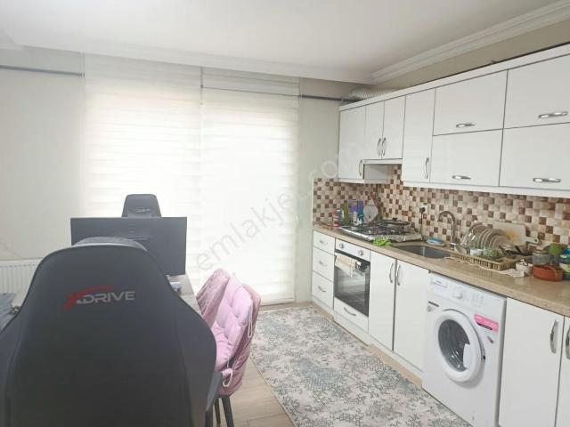 Tramvay Altında Sınırsız Kredili Deniz Manzaralı Eşyalı Daire