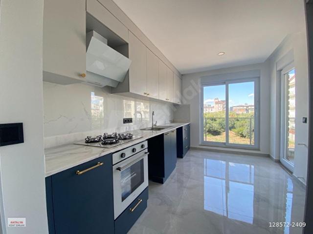 TRAMVAY CADDE YAKINI ASANSÖRLÜ 2.KAT 3+1 135m2 İKİ BALKONLU SIFIR DAİRE