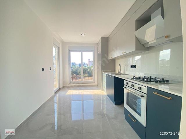 TRAMVAY CADDE YAKINI ASANSÖRLÜ AYANOĞLUNDA 1.KAT 2+1 115m2 SIFIR İSKANLI DAİRE