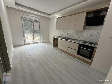 TRAMVAY DİBİ SATILIK 1+1 ANKASTRELİ KATTA DOĞALGAZ KAPIDA