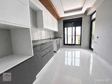 TRAMVAY DİBİ ULTRA LÜKS İŞÇİLİK 7+1 SİTE İÇİ SATILIK DAİRE !