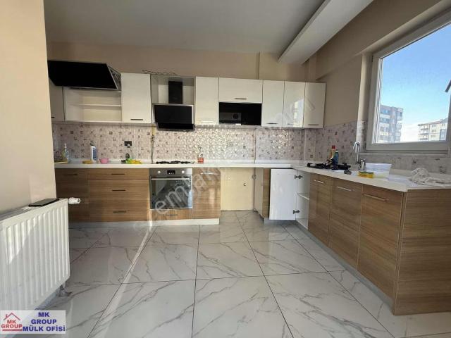 Tramvay Dibi Geniş Balkon Yatırım Fırsatı 4+1 Satılık Daire