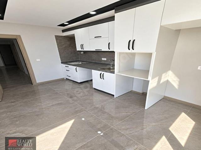 TRAMVAY YAKINI 2+1 115 M2 SIFIR EMİNEVİM UYGUN GAZİ MAH. DAİRE