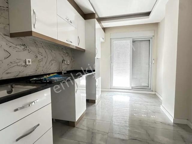 Tramvaya 5 Dk Katta Asansörlü Sıfır 3+1 Kiralık Daire