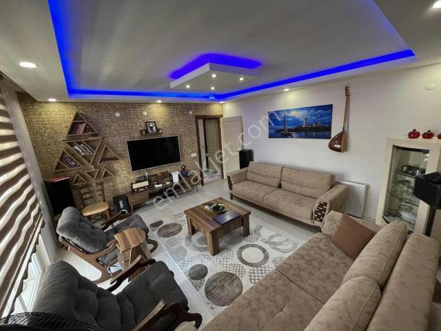 Tramvaya 90 Mt | Asansörlü 4+2 200 M² | Teraslı şömineli Dubleks