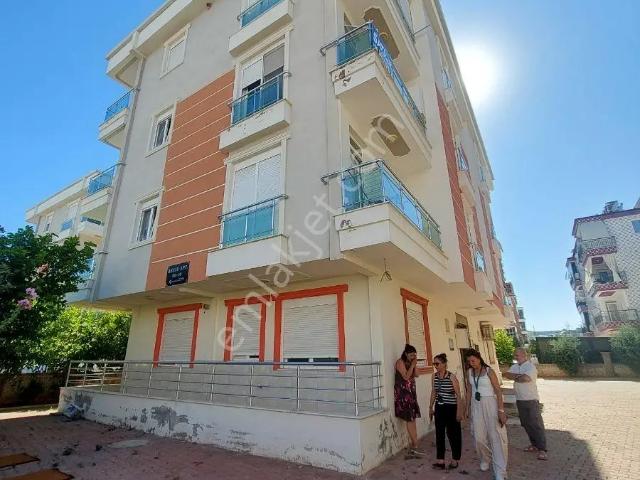 Tramvaya Yakın Emin Evin Fuzul Evime Uygun Satılık 2+1 Daire