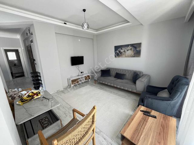 Tramvaya Yürüme Mesafesinde Kiralık Eşyalı Daire