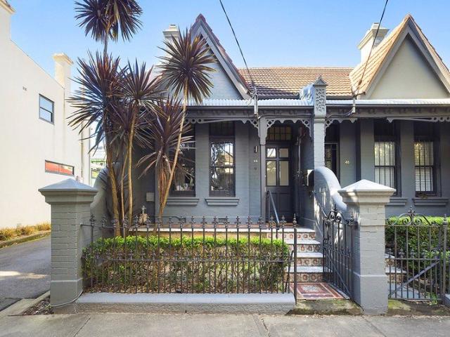 Transformed Victorian Cottage in Picturesque Tree Lined Cul de sac
