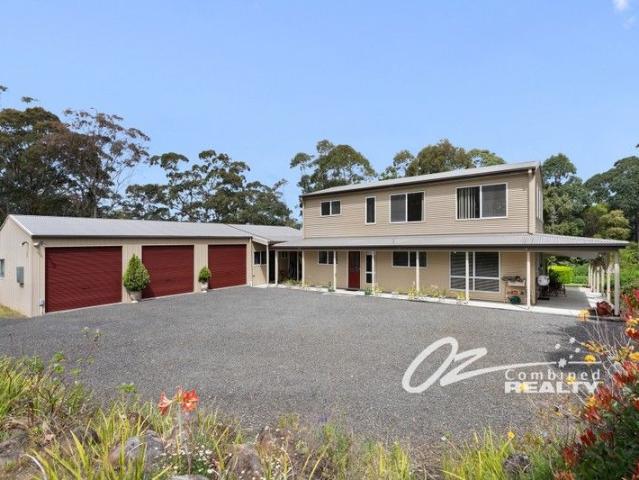 Tranquil 5 Acre Retreat with Designer Home & Studio