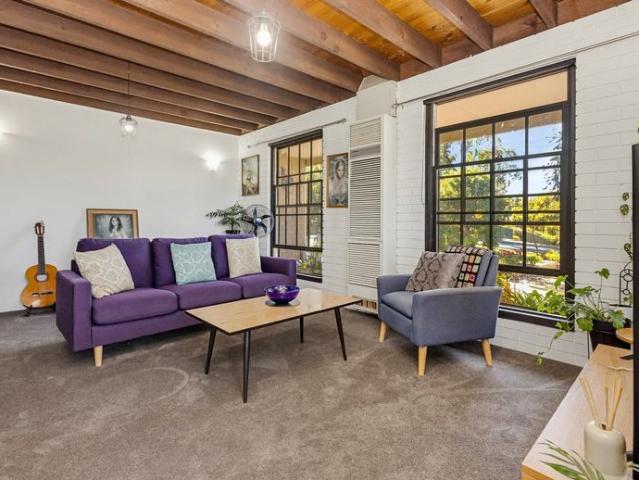 Tranquil 3 Bedroom Townhouse in a perfect location