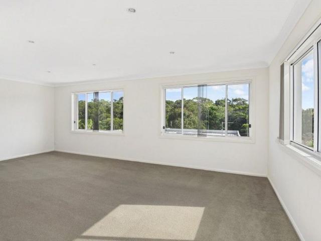 Tranquil Townhouse Close to Beach!