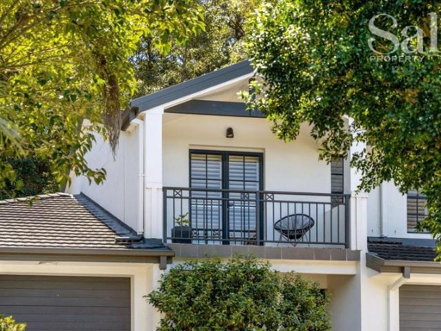 Tranquil townhouse hideaway offers peace, privacy & birdsong