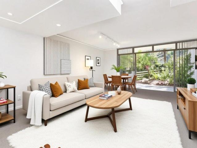 TRANQUIL TOWNHOUSE IN LEAFY 'ROSEMONT GARDENS'