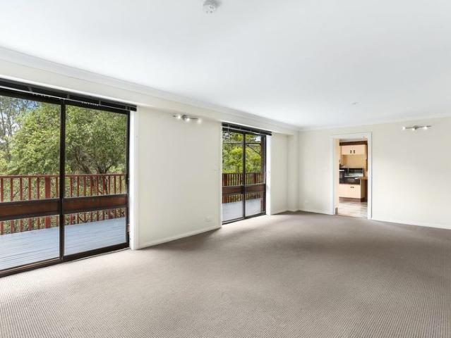 Tranquil Two bedroom Retreat located in Kareela