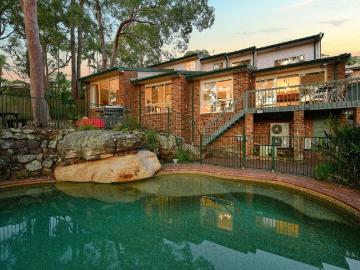 Tranquil Waterfront Living with Contemporary Renovation