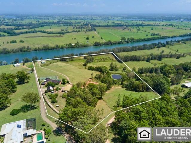 Elevated Riverfront Living on 23.42ac A Rare Mitchells Island Retreat