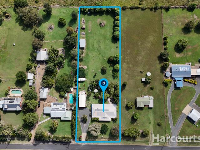 Tranquil Acreage in Beautiful Branyan